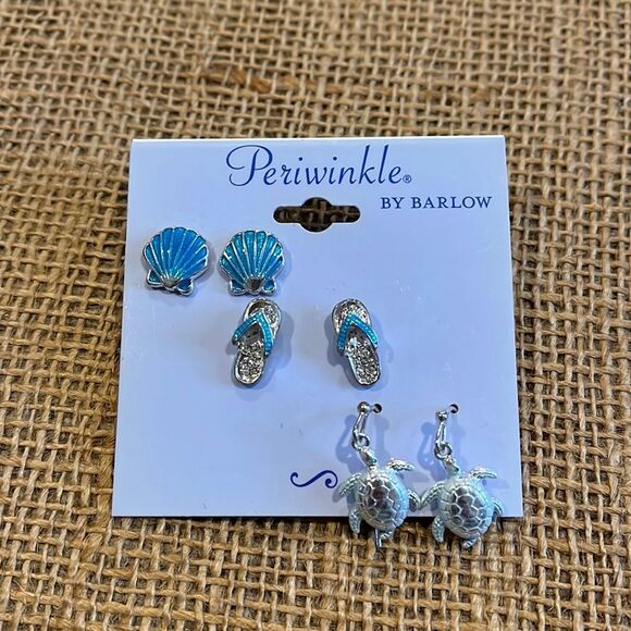 Jewelry - NWT beachy earrings
